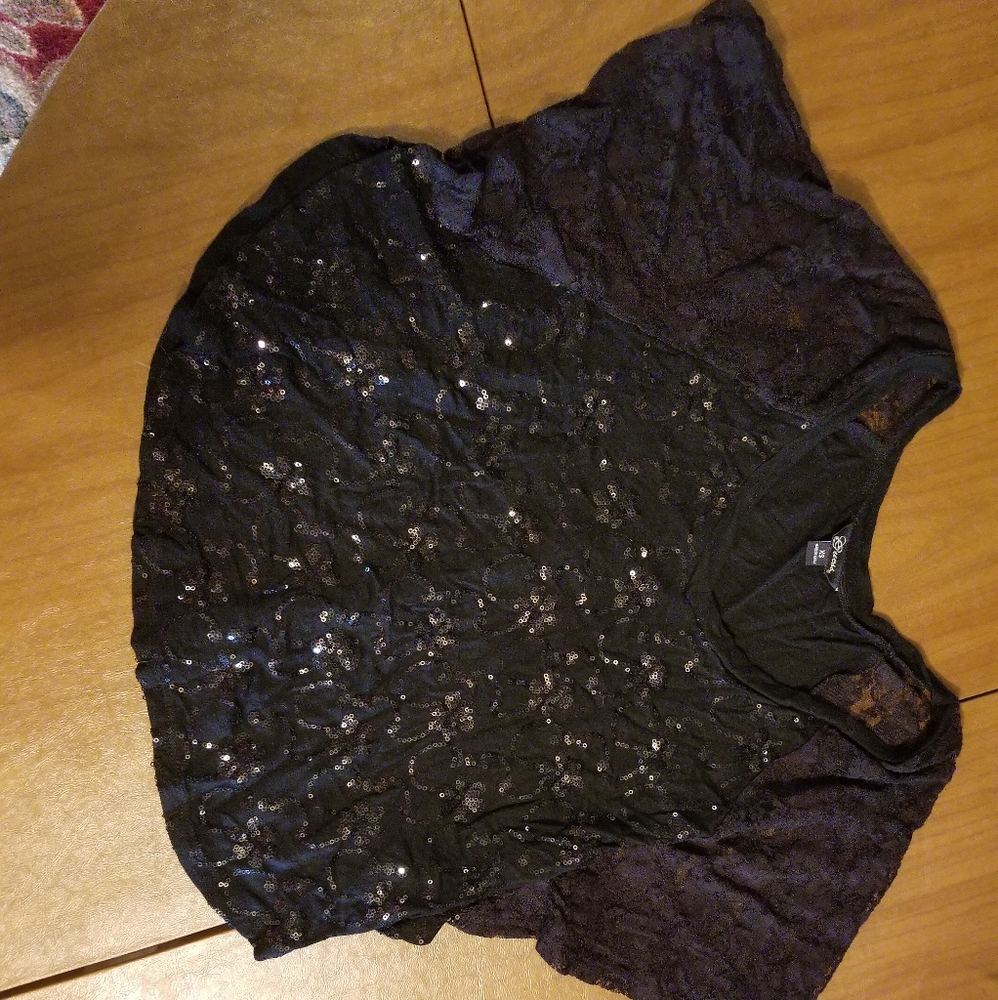 GUESS Crop Top - Picture 4 of 5
